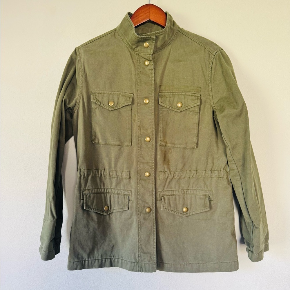 GAP Utility Military Jacket in army green w/brass-colored snap buttons, size XS.